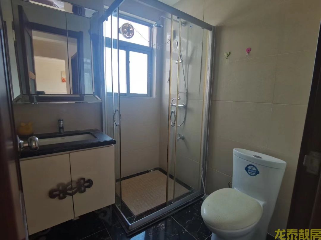 碧桂园洋房电梯中层