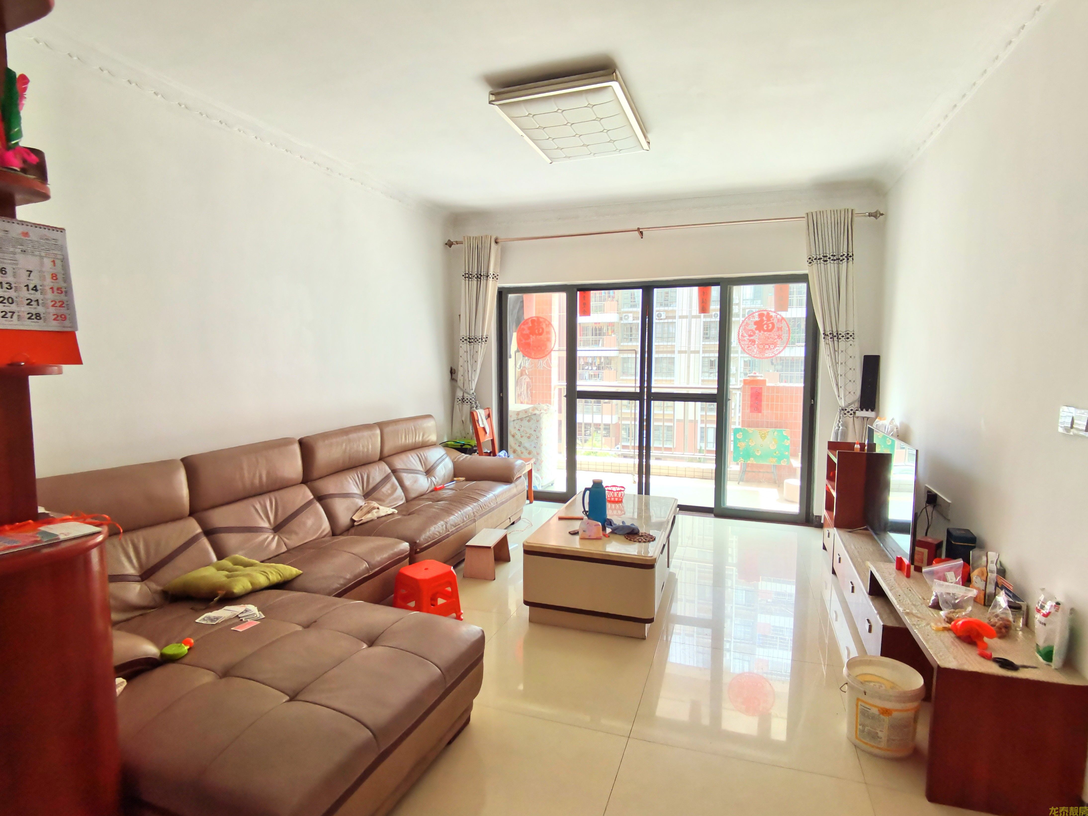 和富花园电梯南向三房户型