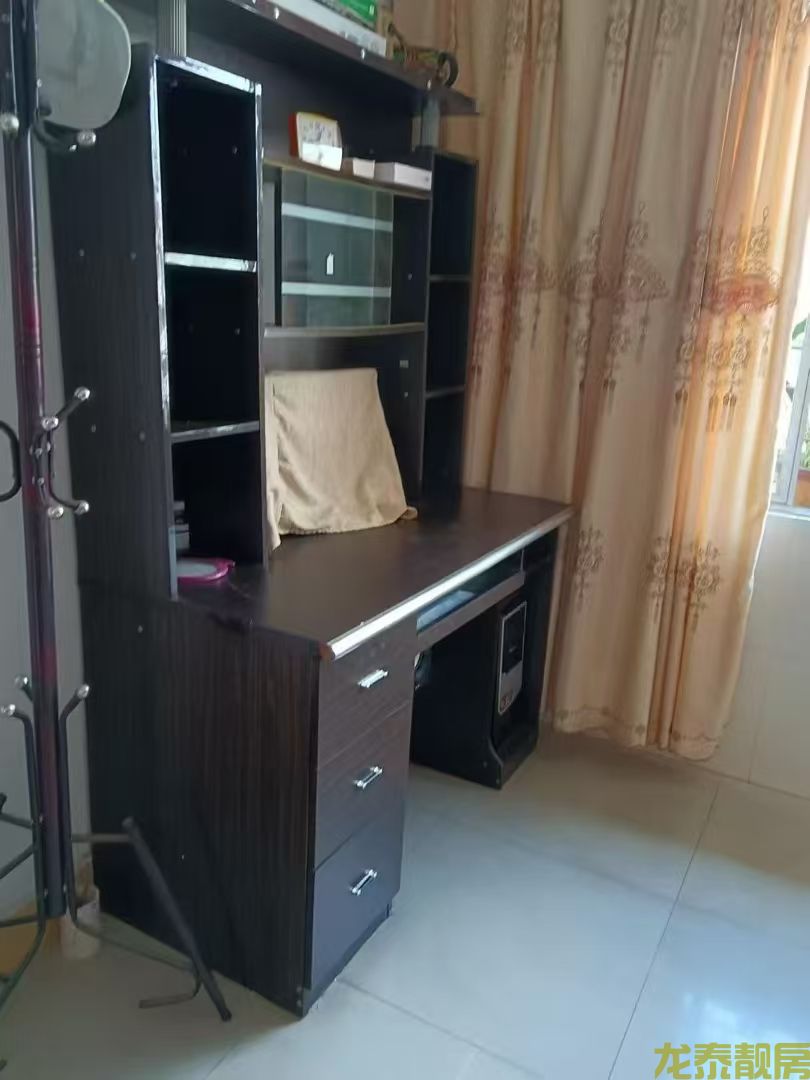 步梯8楼一小学区房