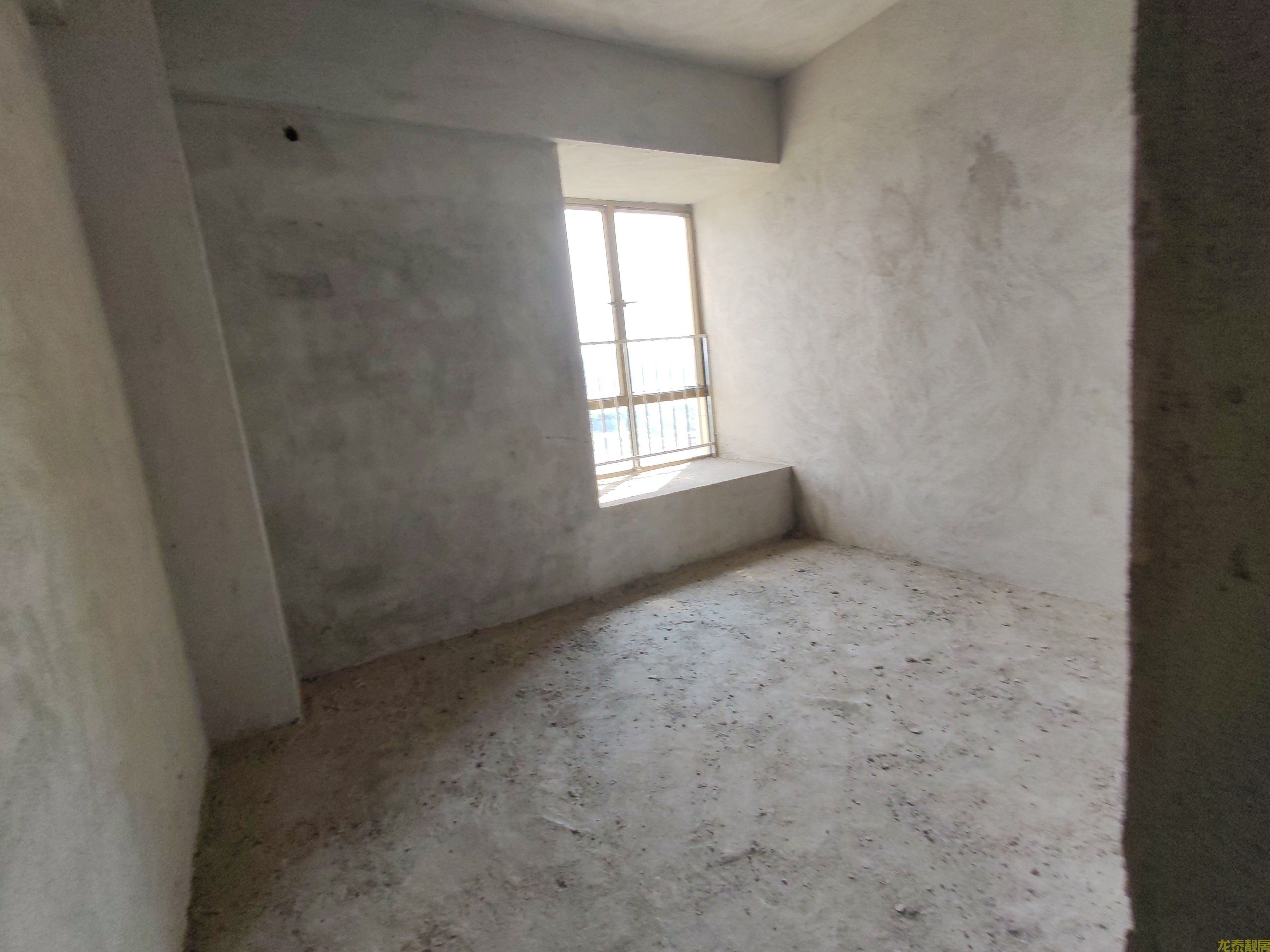 盛世商贸城电梯江景房